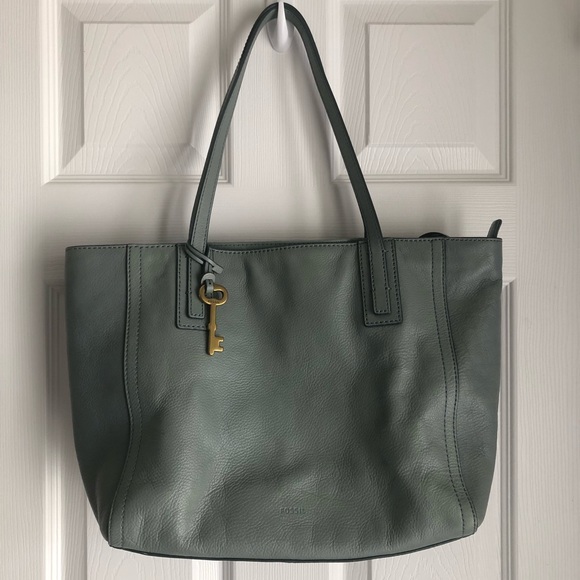 emma tote fossil